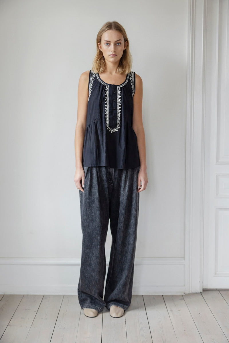 MANNA 199 BLACK