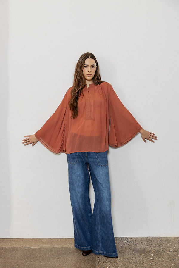 LILLIES 337 GARNET