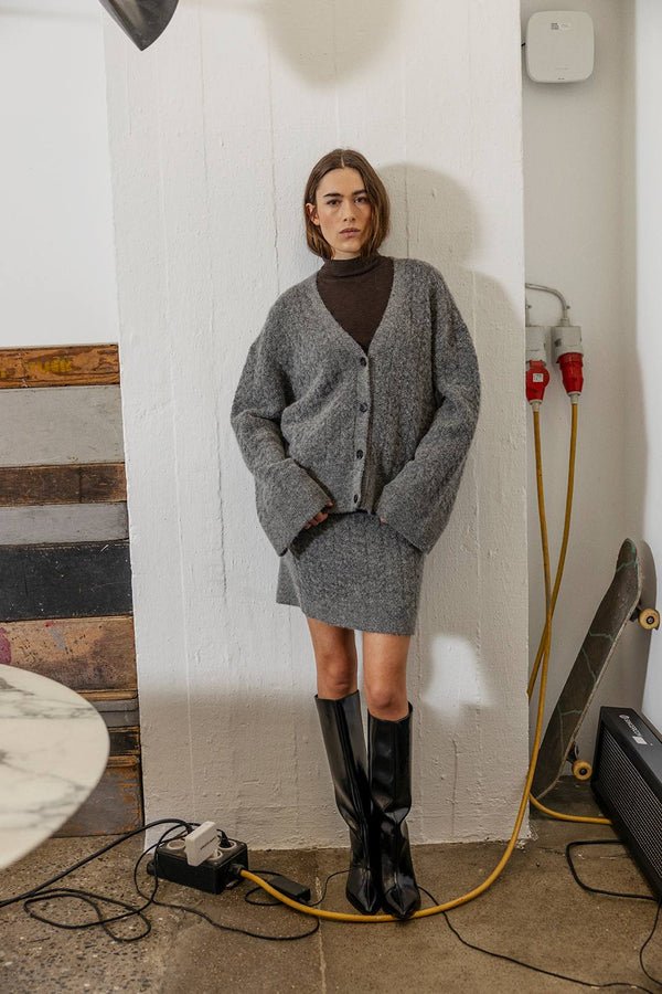 CARLY 190 GREY