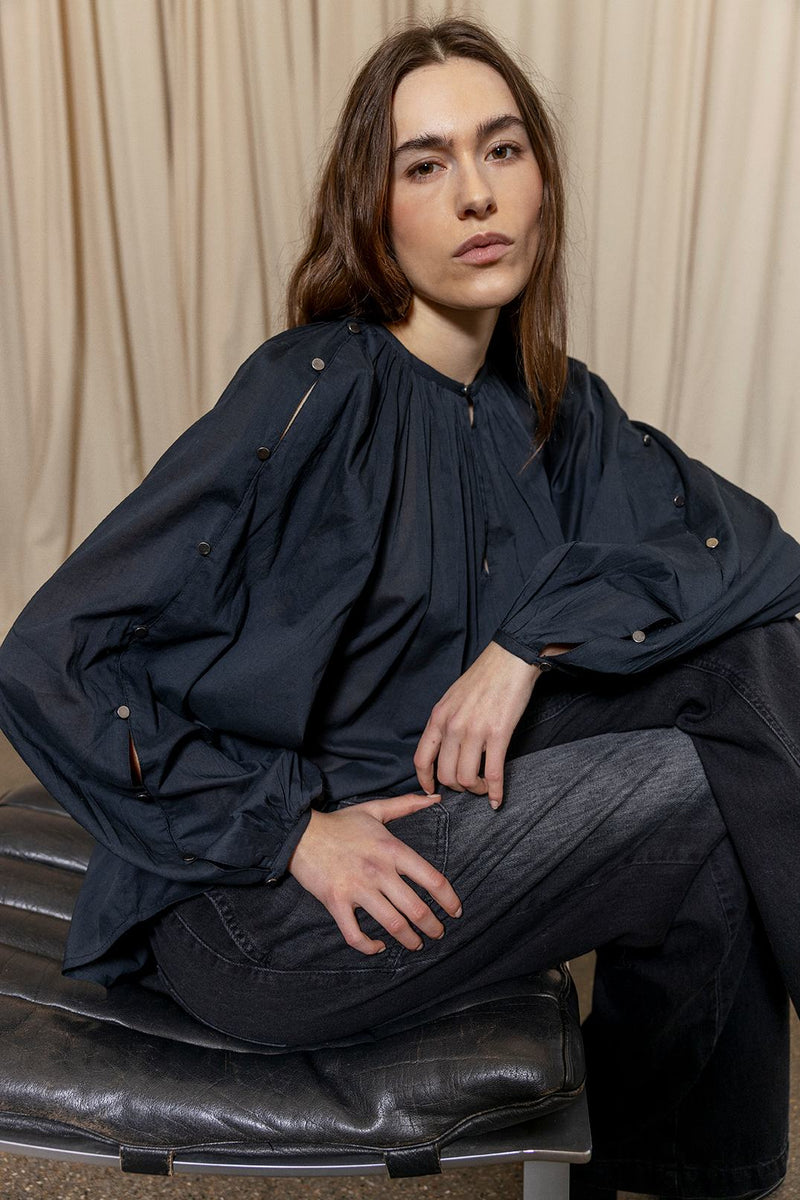 HESTER 199 BLACK