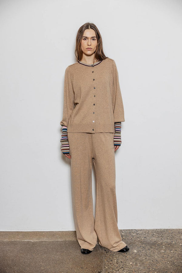 SIA 207 TAN