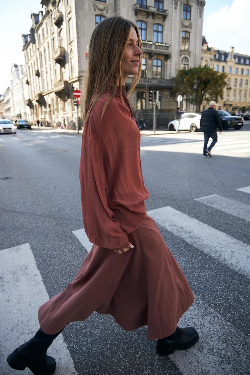 LIVA 337 GARNET