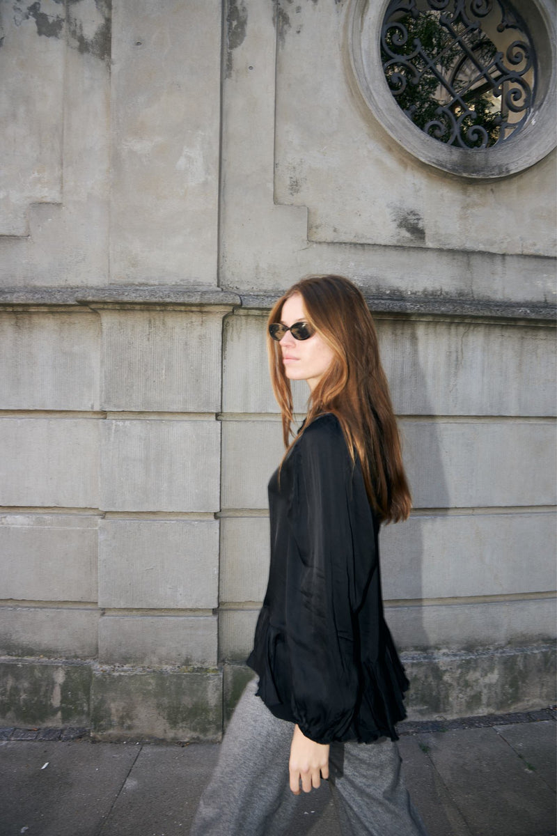 RANDI 199 BLACK